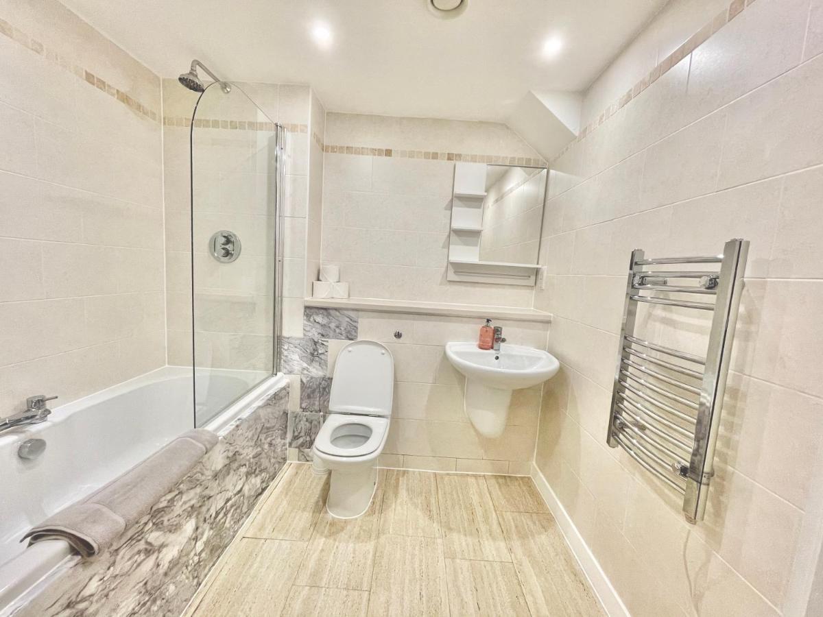 Two Bedrooms Flat - Manchester City Centre Exterior foto
