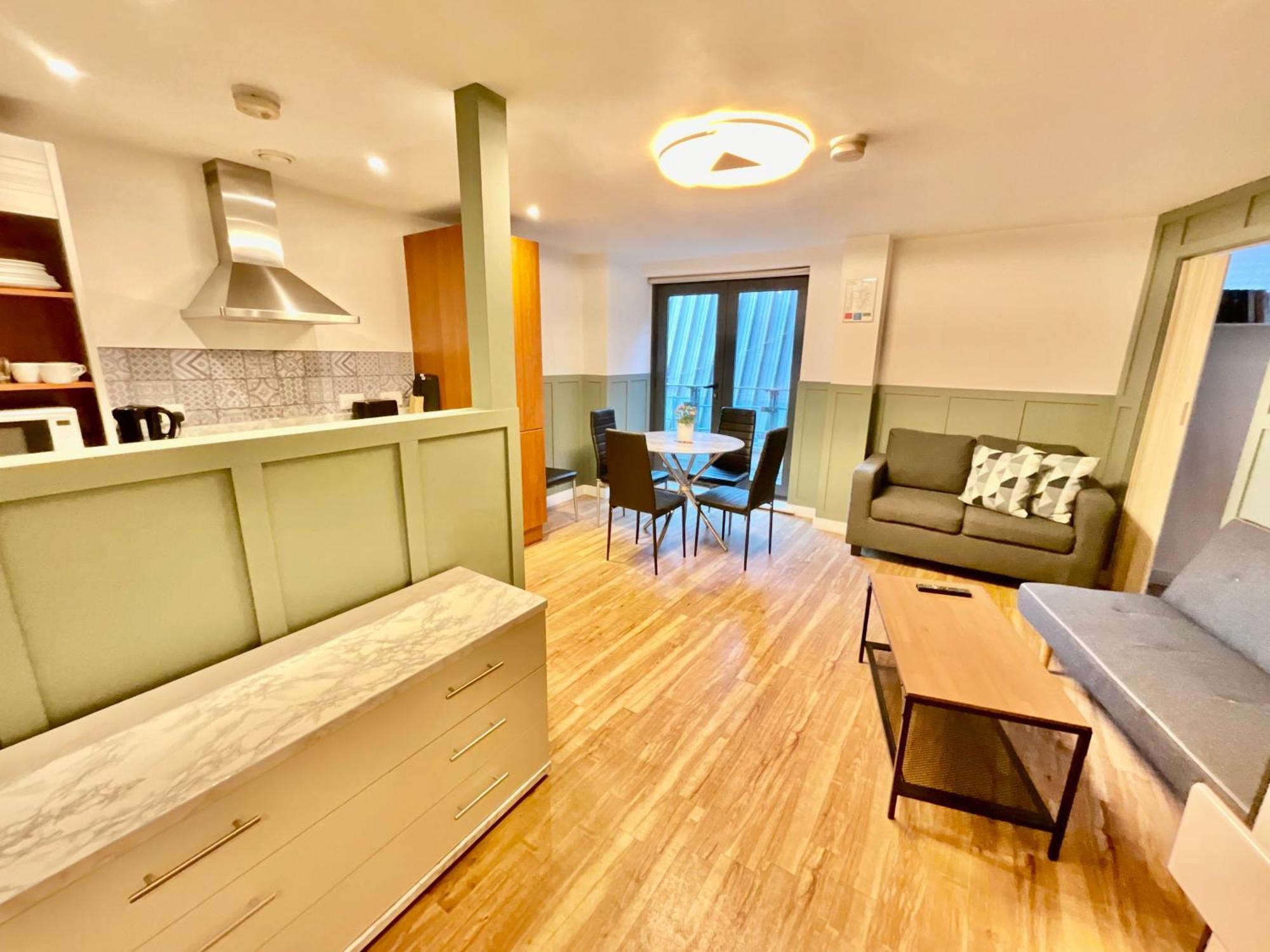 Two Bedrooms Flat - Manchester City Centre Exterior foto